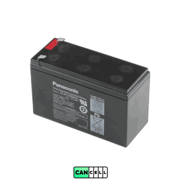 باتری UPS پاناسونیک LC‑R127R2PG1 از روبرو و متمایل با ولتاژ 12 ولت و ظرفیت 7.2 آمپر‌ساعت